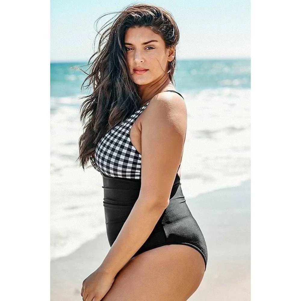 Cupshe Black and White Gingham Ruched Plus‎ Size One Piece Swimsuit size 1X